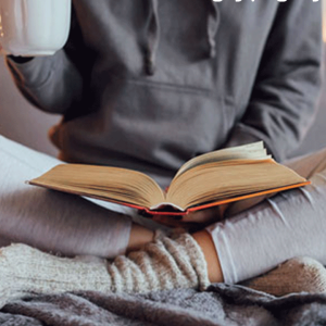 دانلود رمان نجوای نمناک علفها